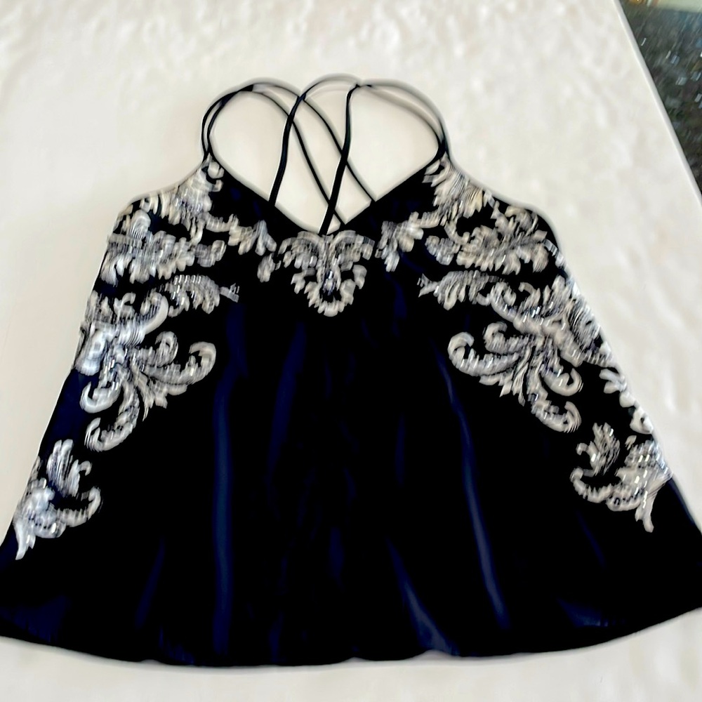 Woman’s Express dress top in excellent shape. S/P